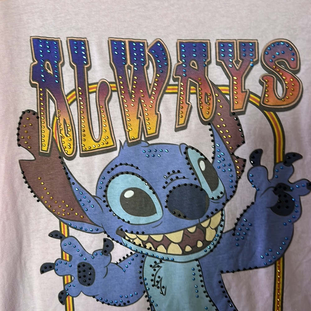 DISNEY Stitch sparkling Logo on a light pink T-shirt in size 11-13 - Picture 2 of 5